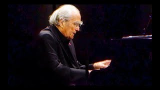 Michel Legrand  La chanson de Maxence  Paris Le Trianon 70617 [upl. by Htepsle361]