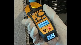 HowTo Use the IDEAL Electric 61747 400A TightSight Clamp Meter [upl. by Ednyl]